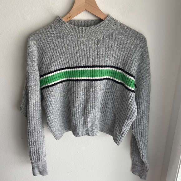 Forever 21 striped green gray crop sweater - size L - Picture 1 of 6